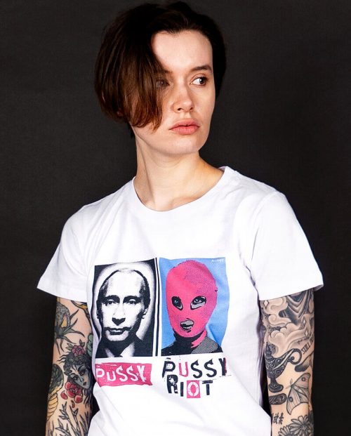Putin Vs Pussy Riot T-shirt