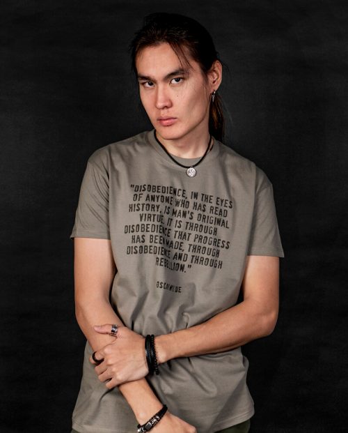 Disobedience - Oscar Wilde T-shirt