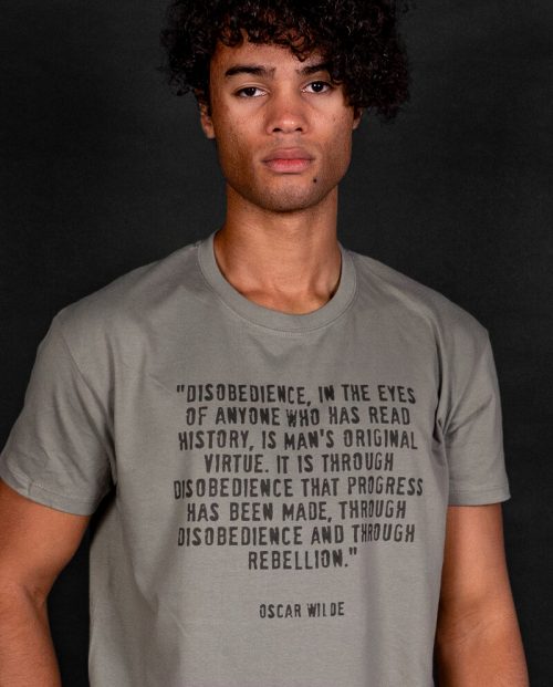 Disobedience - Oscar Wilde T-shirt