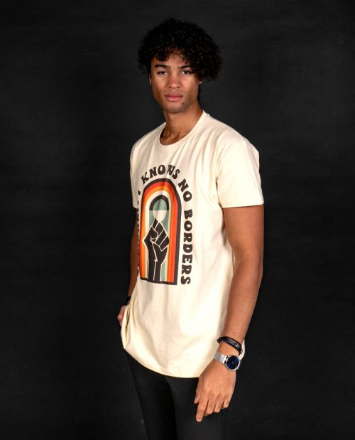 Solidarity Knows No Borders T-shirt - ALLRIOT